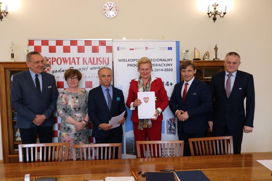 Szklarnia dydaktyczna i plac manewrowy dla Opatówka  Zawodowcy na Start! - zobacz więcej