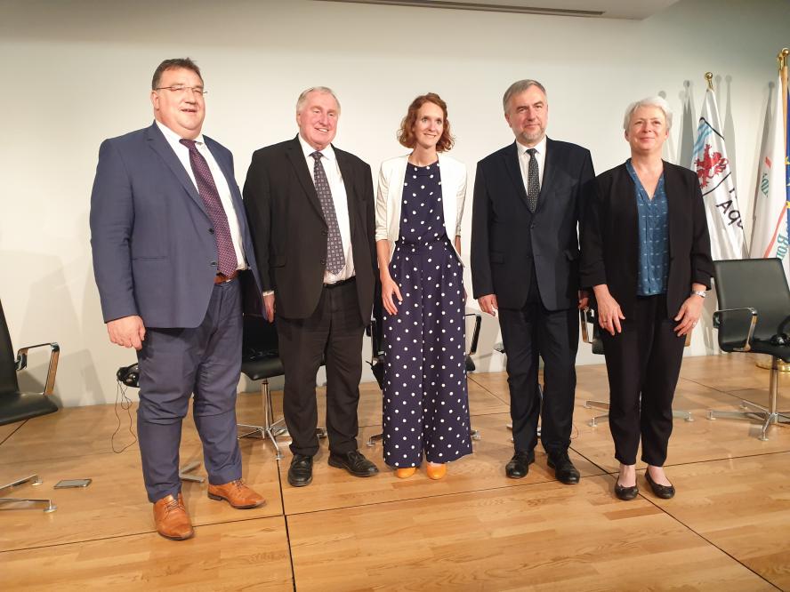 Marszałek Marek Woźniak o przyszłości Europejskiego Komitetu Regionów podczas konferencji z okazji 25-lecia KR   - zobacz więcej