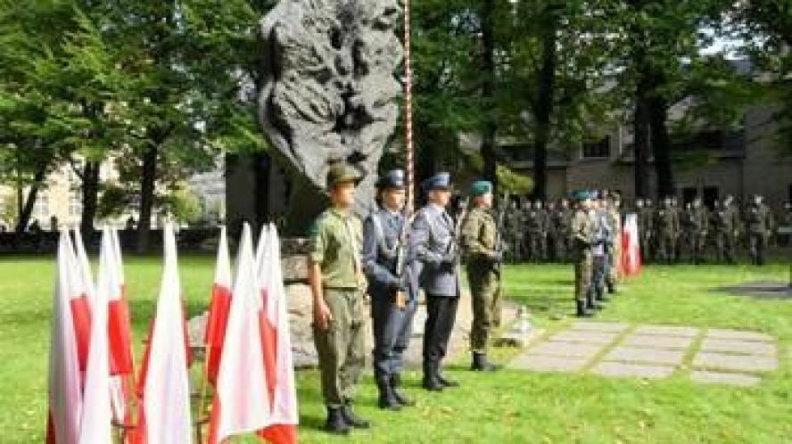 80. rocznicy Zbrodni Katyńskiej - zobacz więcej