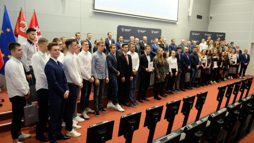 Stypendia Marszałka dla zawodników w olimpijskiej formie - zobacz więcej