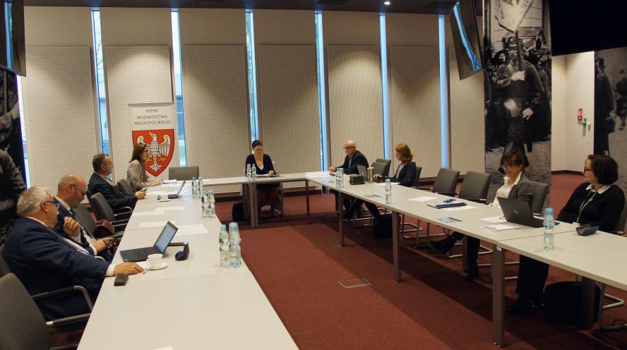 PIENIĄDZE NA NAUKĘ I OŚWIATĘ - zobacz więcej