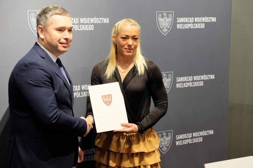 Marta Walczykiewicz z marszałkowskim stypendium olimpijskim  - zobacz więcej