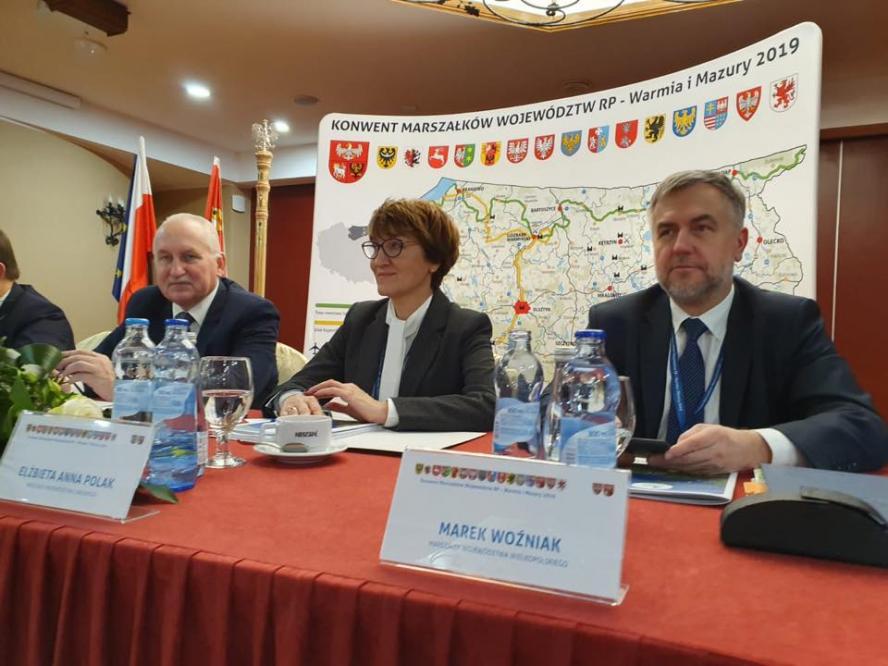 Marszałkowie z całej Polski debatowali w Rynie - zobacz więcej
