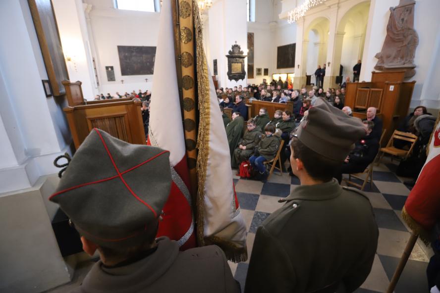 W Warszawie uczciliśmy pamięć naszych bohaterów w 101. rocznicę wybuchu zwycięskiego Powstania Wielkopolskiego - zobacz więcej