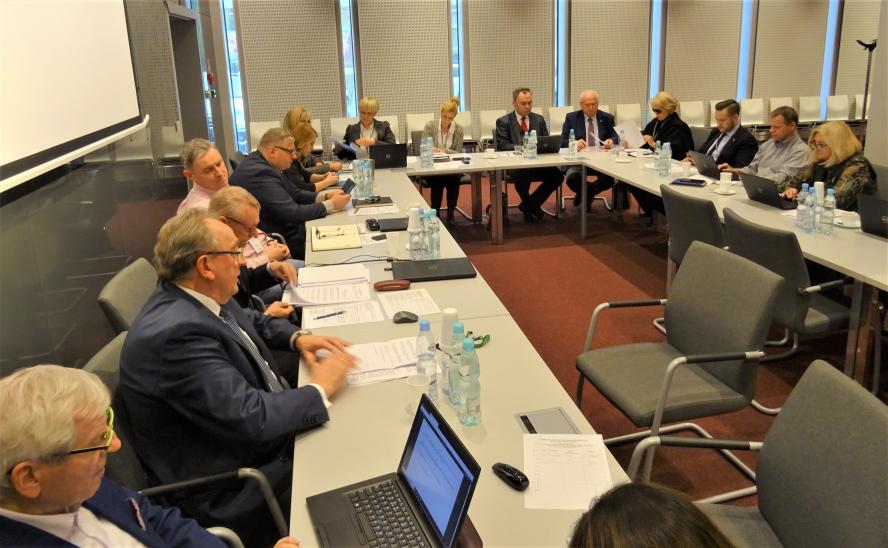 WOJEWÓDZTWO OBEJMIE UDZIAŁY W MTP - zobacz więcej