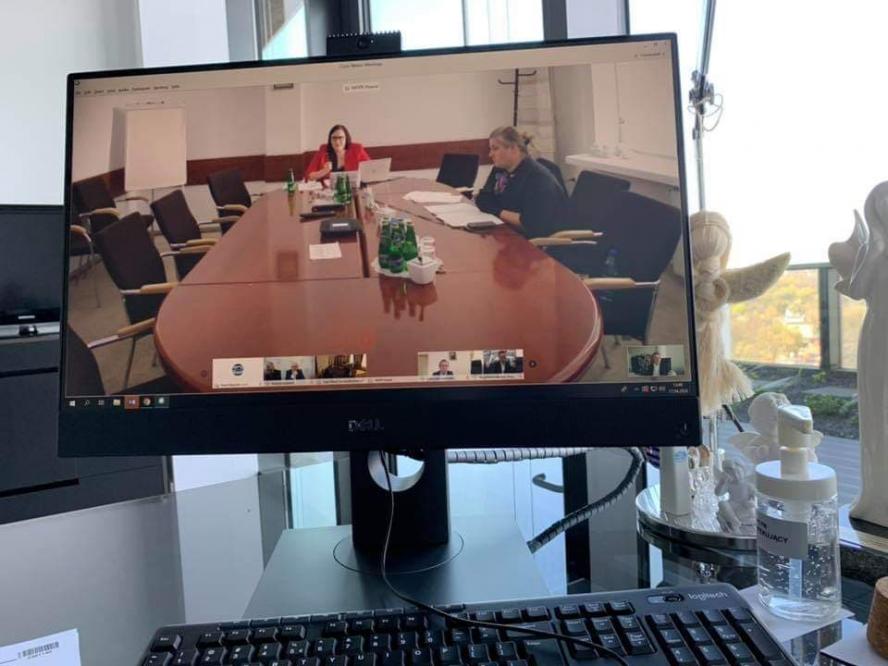 Pomoc dla wielkopolskich firm  - zobacz więcej