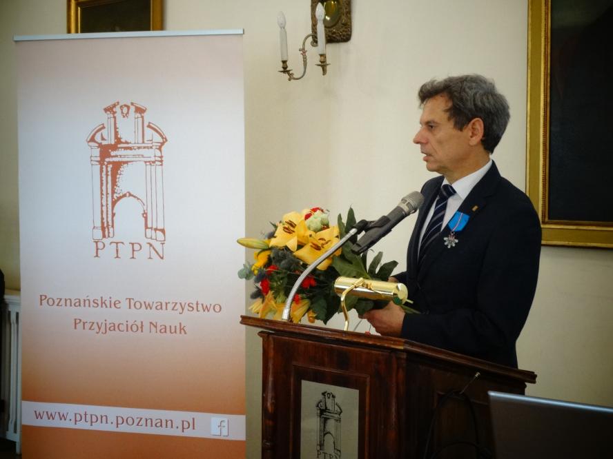 Marszałek Marek Woźniak wręczył nagrody autorom najlepszych prac o Wielkopolsce  i odznakę honorową „Za zasługi dla województwa wielkopolskiego”  - zobacz więcej