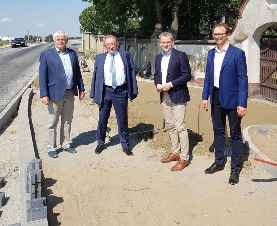Do końca roku mieszkańcy Stęszewa i Dymaczewa Nowego będą mieć bezpieczniejszą  drogę  - zobacz więcej