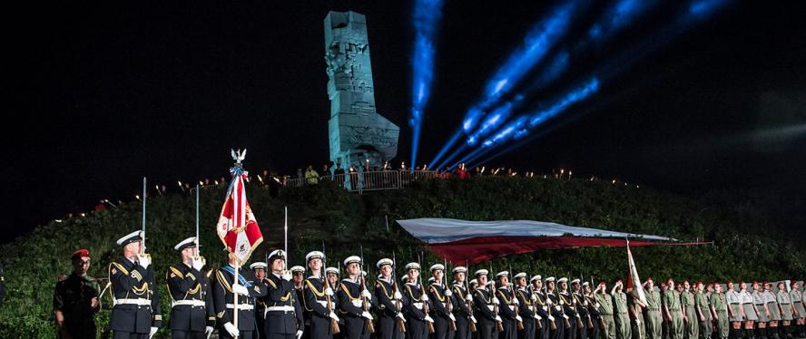 Marszałek Marek Woźniak na Westerplatte - zobacz więcej