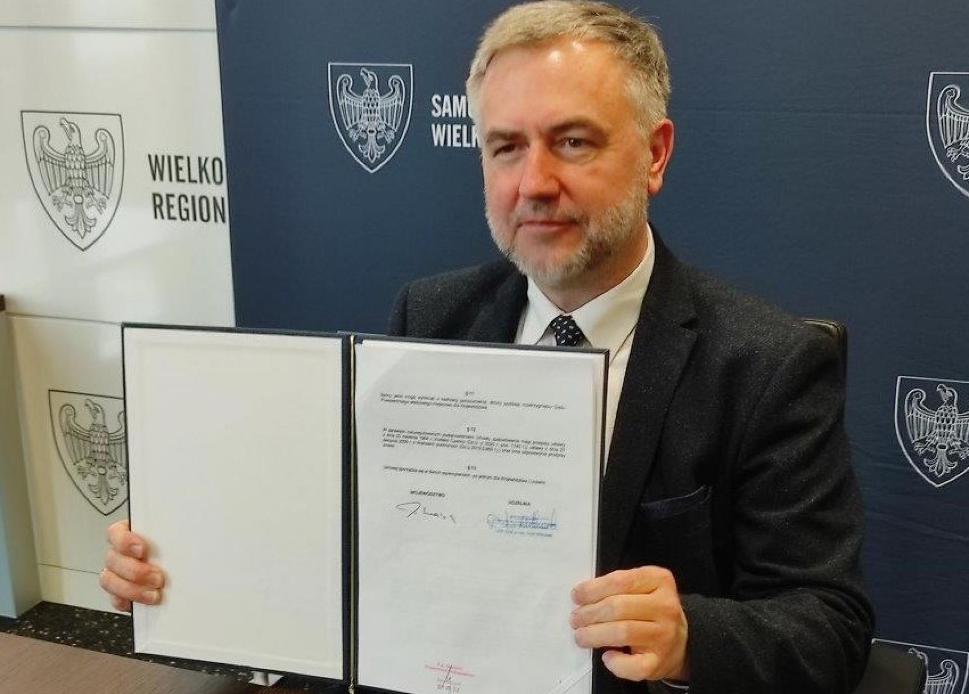 Młodzi białoruscy studenci UAM ze wsparciem finansowym od Marszałka - zobacz więcej