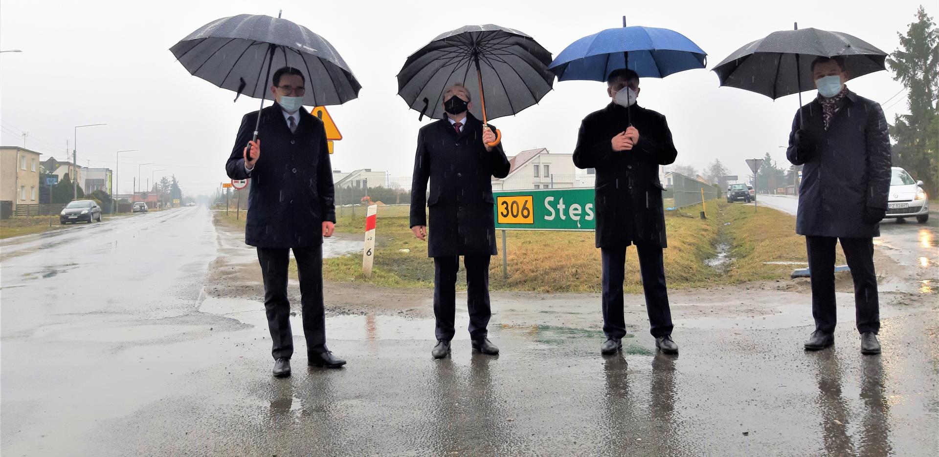 Inwestycje na drogach wojewódzkich nr 306 i 307  - zobacz więcej