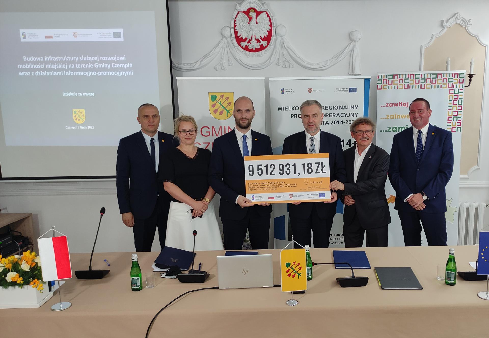 Gminy Czempiń i Śrem dostały w sumie ponad 13 mln złotych z Unii Europejskiej na budowę ścieżek pieszo-rowerowych   - zobacz więcej