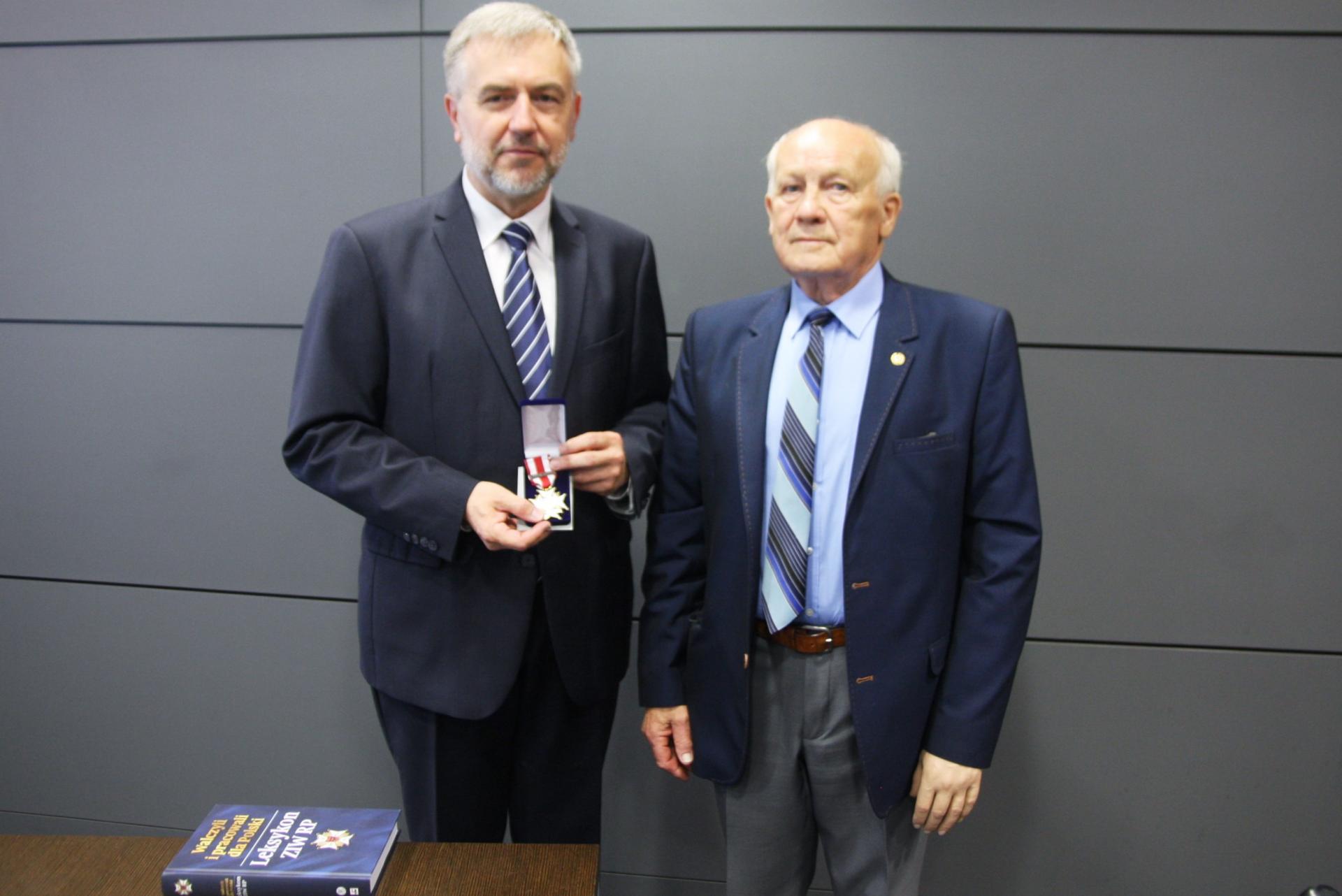 Medal dla Marszałka  - zobacz więcej