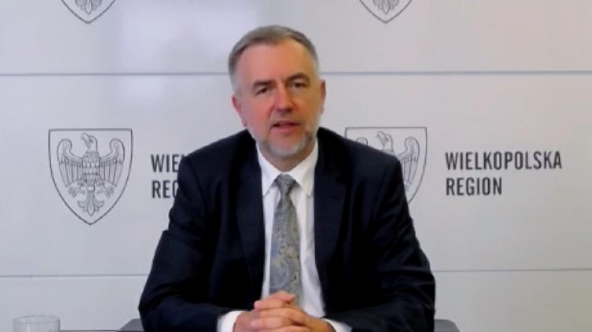Marszałek M. Woźniak dyskutuje z unijną Komisarz E. Ferreirą nt. roli regionów w odbudowie Europy - zobacz więcej