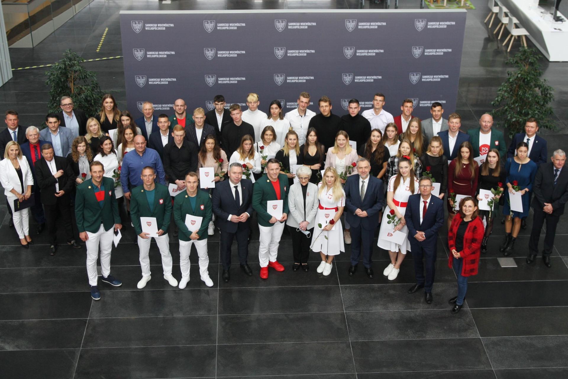 Stypendia i nagrody od Marszałka dla wybitnych sportowców z Wielkopolski - zobacz więcej