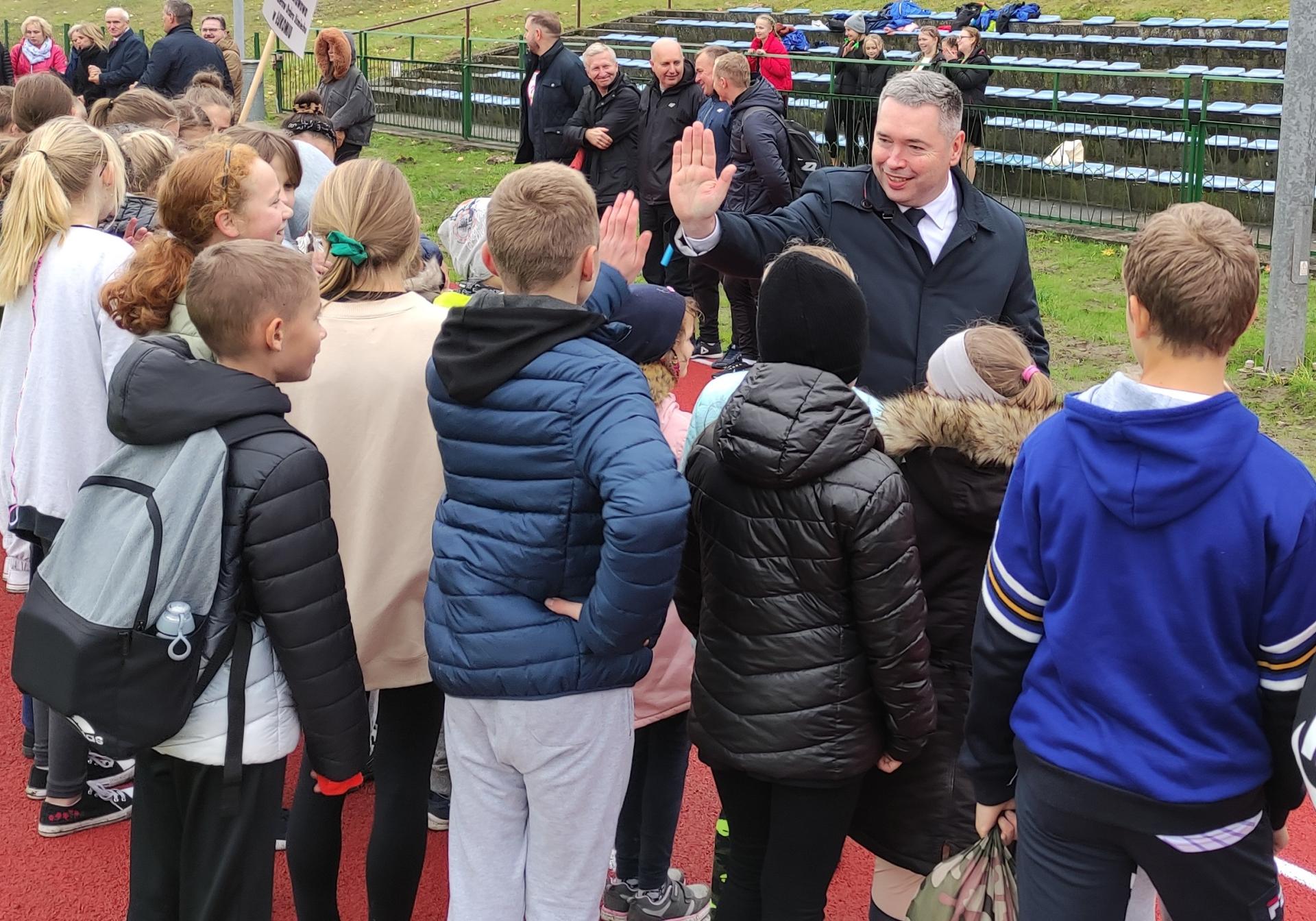 Samorząd Województwa Wielkopolskiego wspiera sportowe inwestycje w gminach - zobacz więcej
