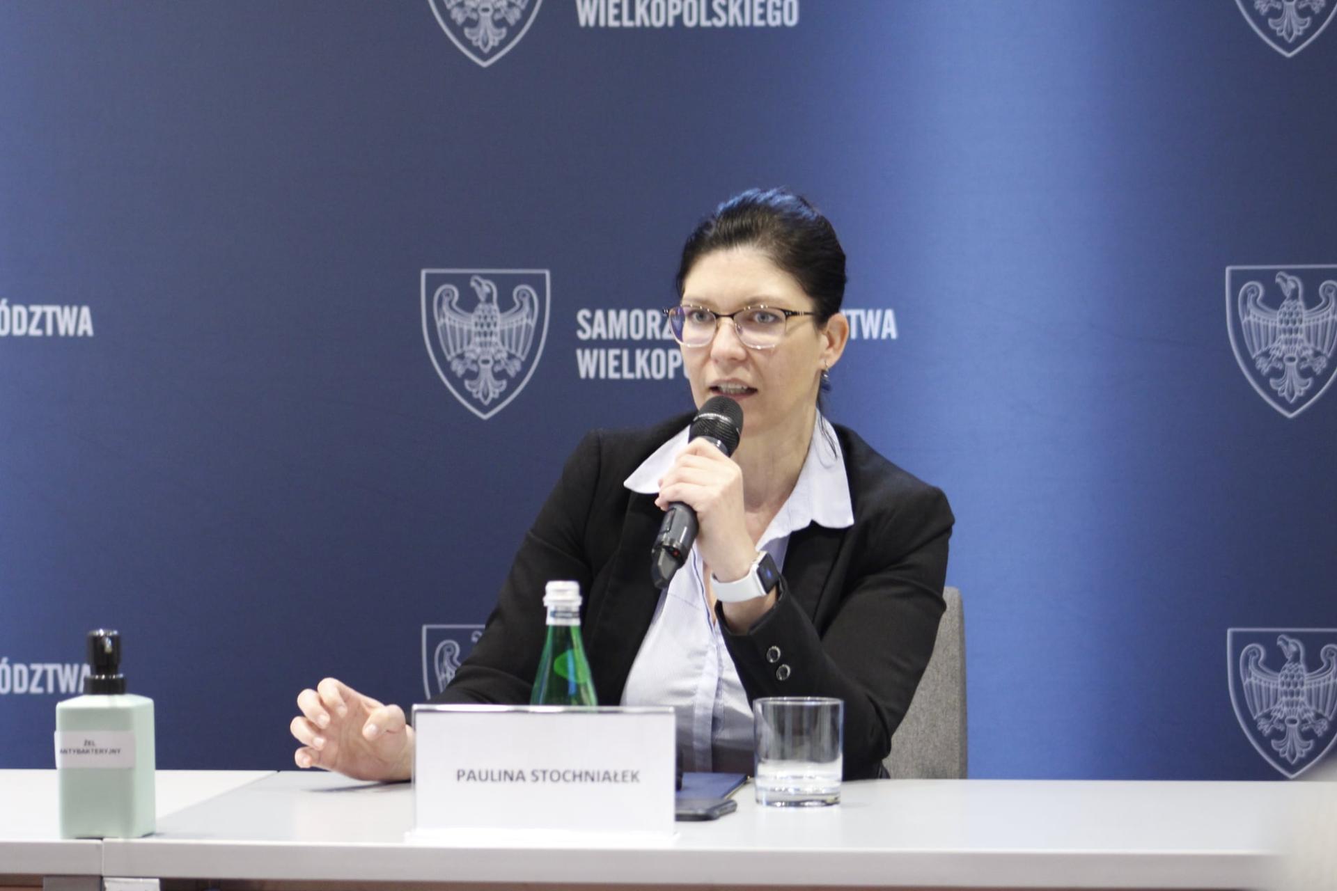 Edukacja pomaga walczyć z COVID-19  - zobacz więcej