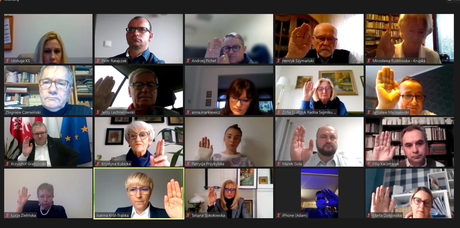 SOLIDARNI Z UKRAINĄ - zobacz więcej