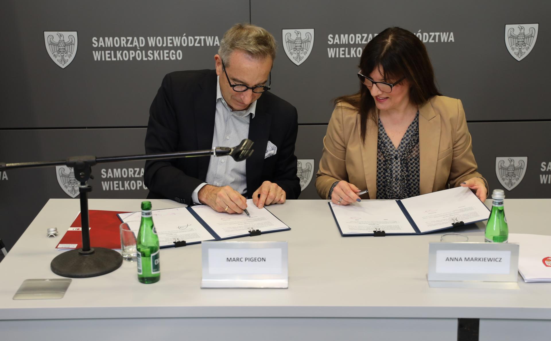Samorządy z Wielkopolski otrzymają łóżka dla uchodźców z Ukrainy - zobacz więcej