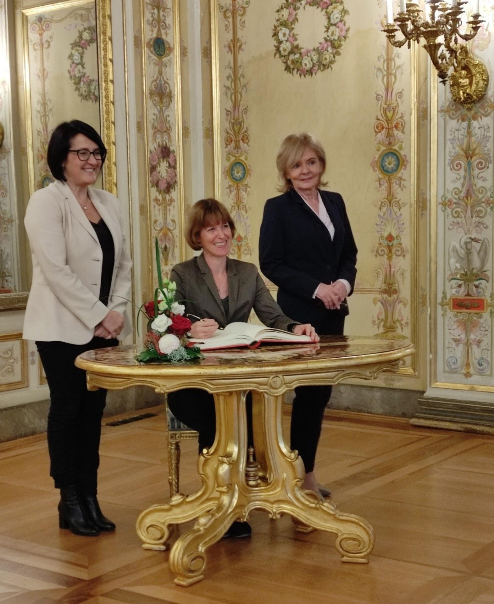 Udział Przewodniczącej Sejmiku Województwa w uroczystościach 30-lecia współpracy partnerskiej Hesji i Emilii-Romagnii - zobacz więcej