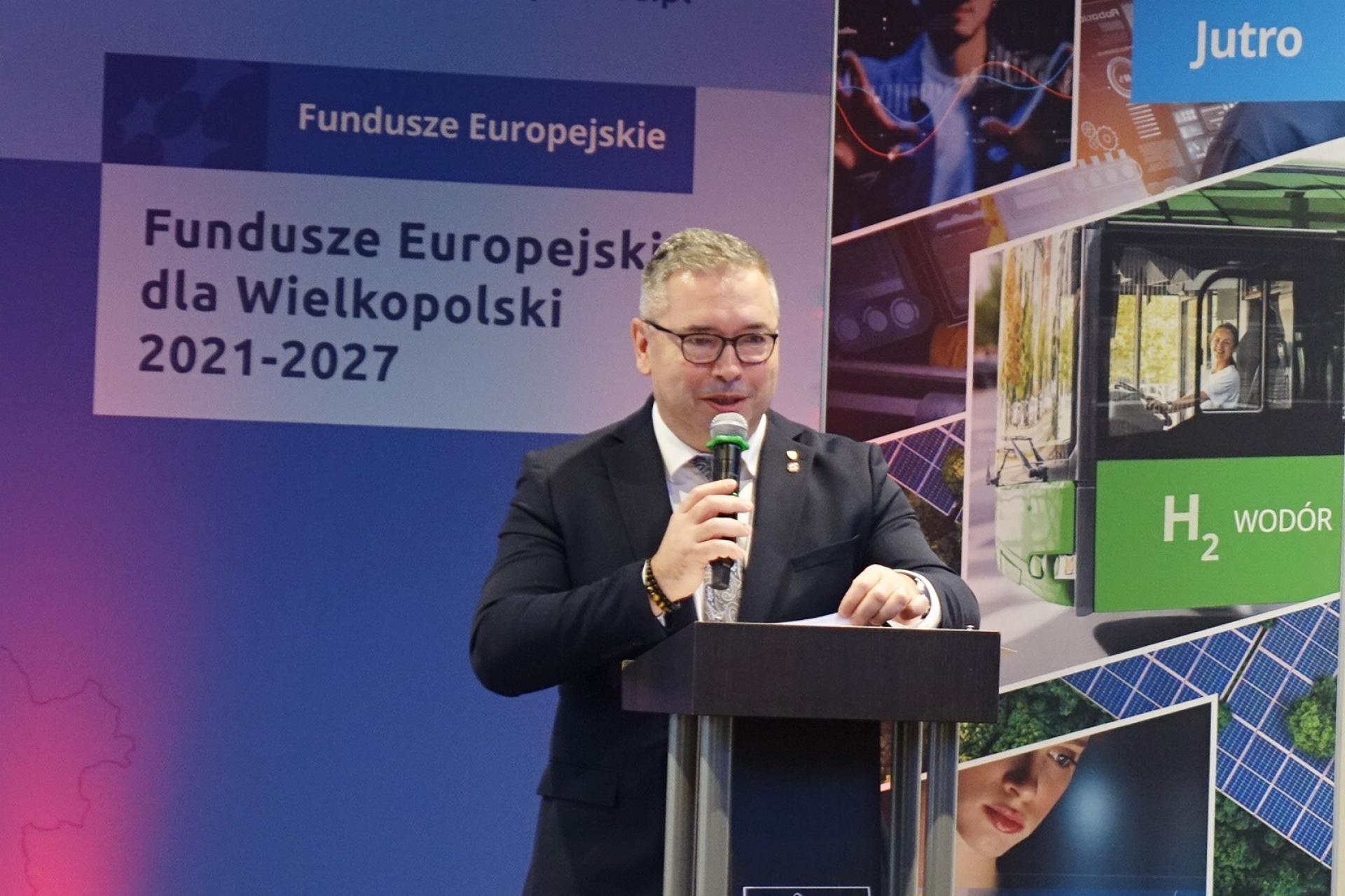 Pożyczki unijne na odnawialne źródła energii  - zobacz więcej
