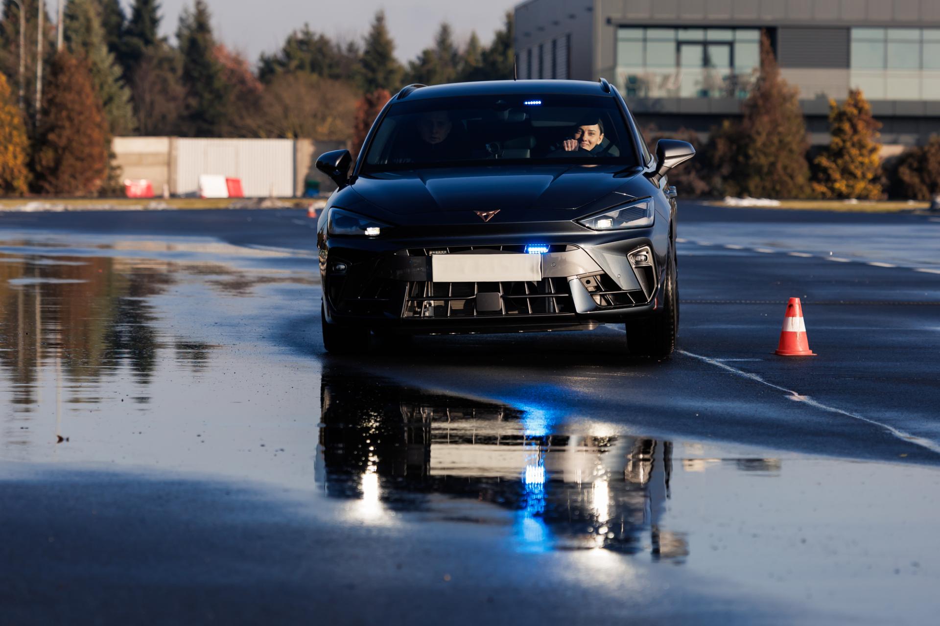 Samochody pościgowe dla wielkopolskiej policji  - zobacz więcej
