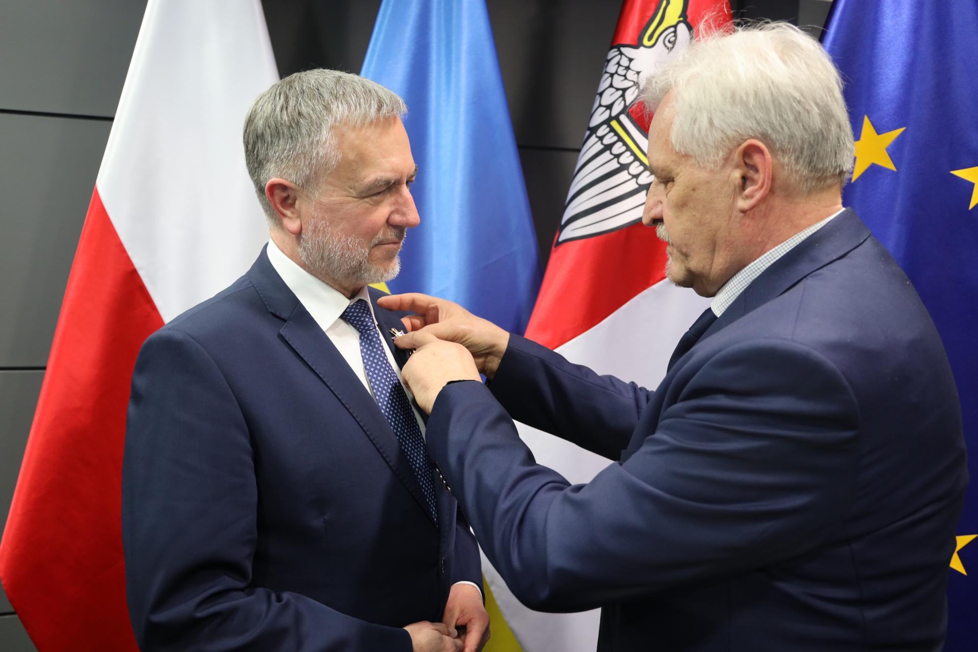 Wielkopolscy rzemieślnicy nagrodzili Marszałka Woźniaka  - zobacz więcej