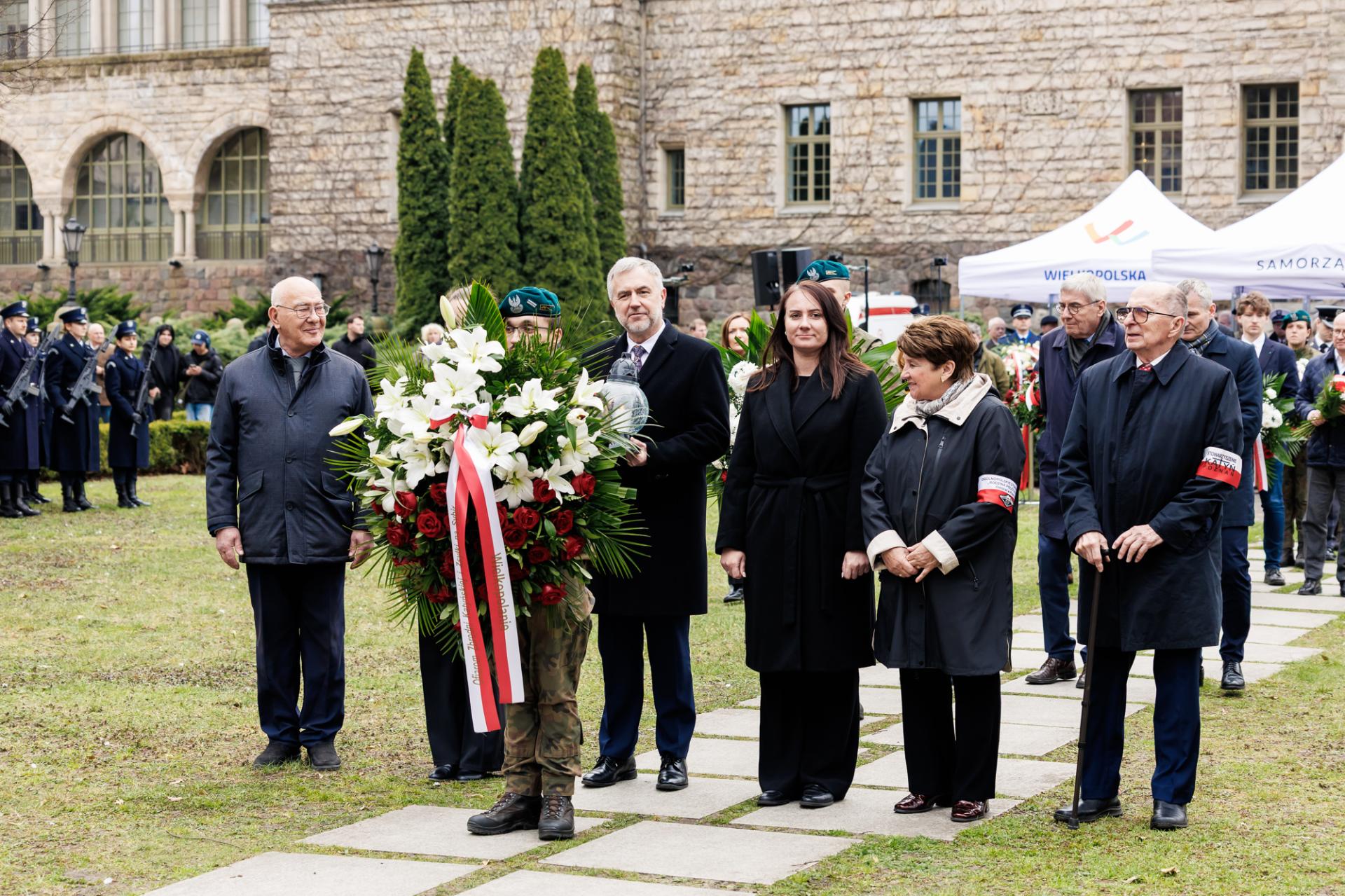86. rocznica Zbrodni Katyńskiej: Nieśmy tę przestrogę w świat - zobacz więcej