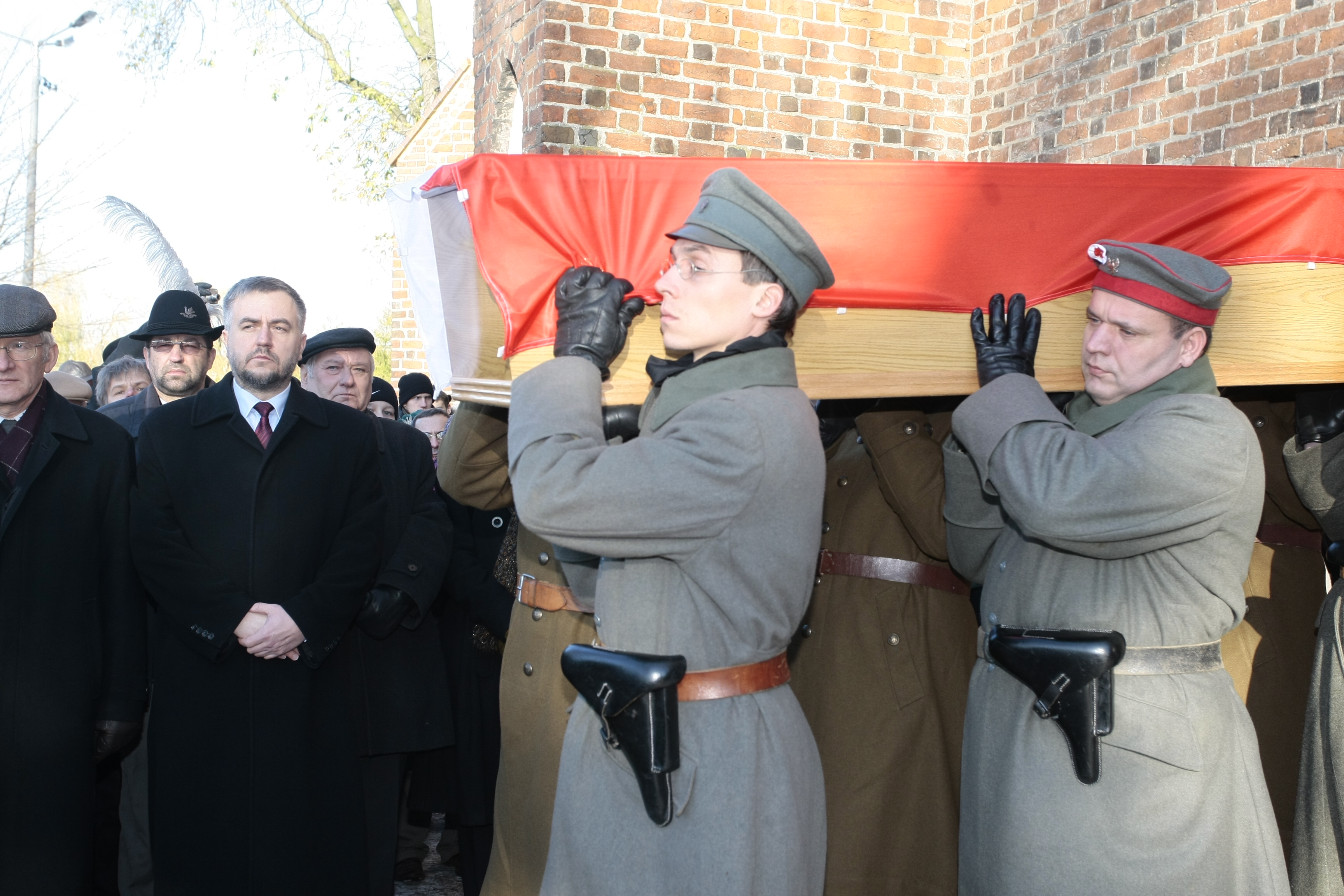 uroczystości pochówku prochów Maksymiliana Ciężkiego