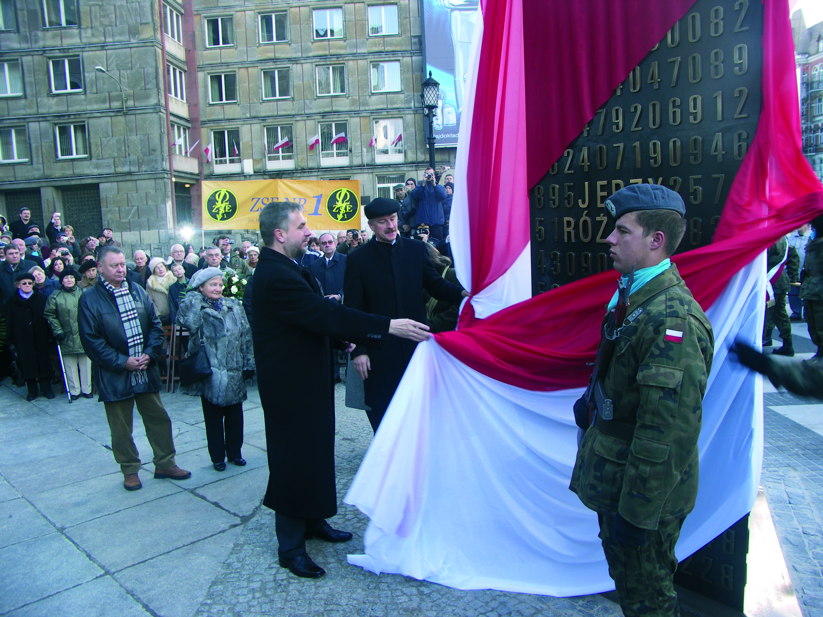 odsłonięciE pomnika kryptologów w Poznaniu