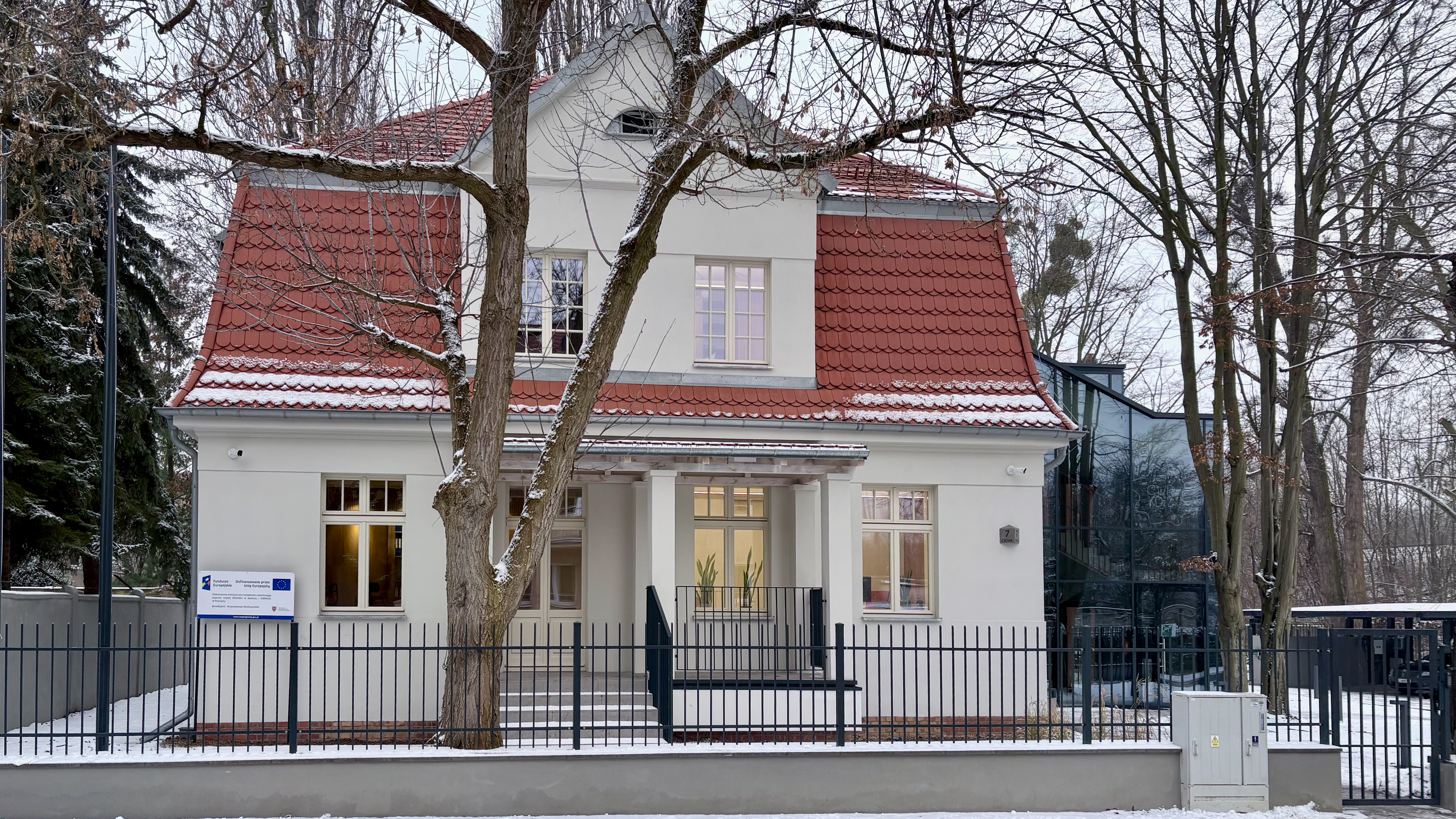 CWRKDiZ Poznań budynek wejście